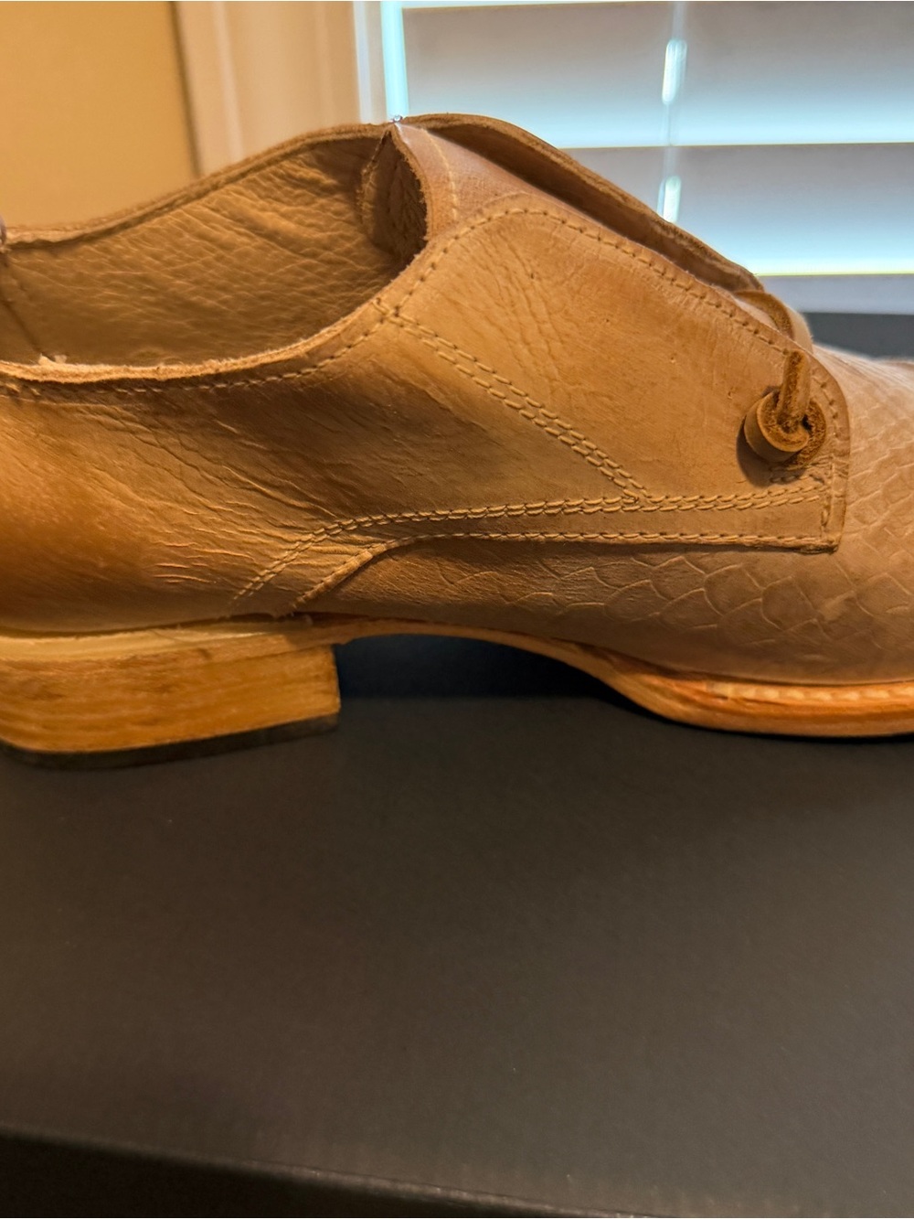 Freebird by Steven Women's Tan Leather Lace-Up Flats - Picture 3 of 3